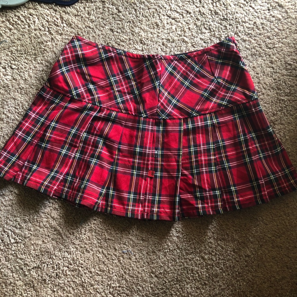 ⭐️Royal Bones med. plaid skirt⭐️